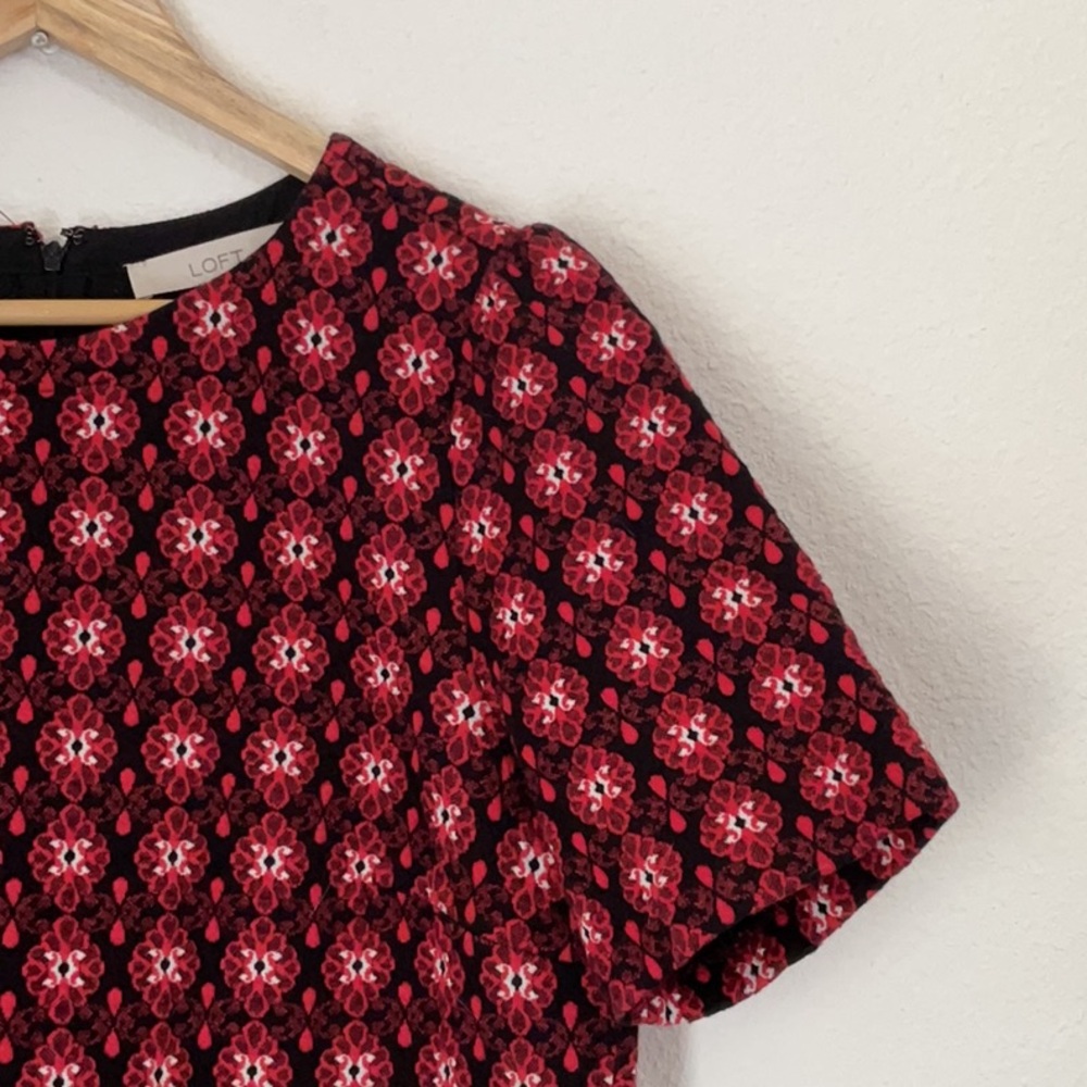 LOFT Ann Taylor Jacquard Scroll Medallion Floral Shift Dress Size Large - Picture 4 of 8